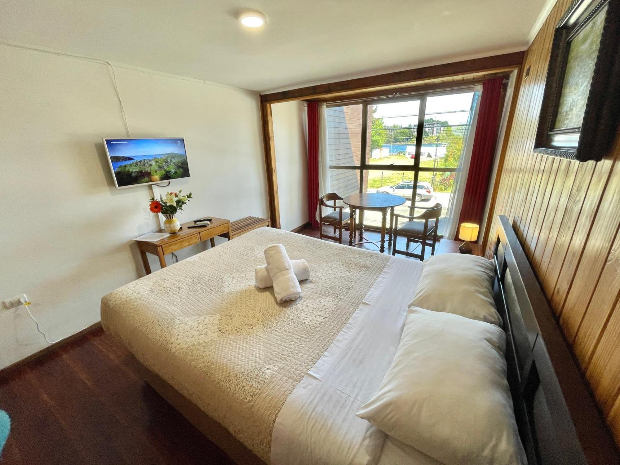 Hotel Costanera Pucon Exterior photo